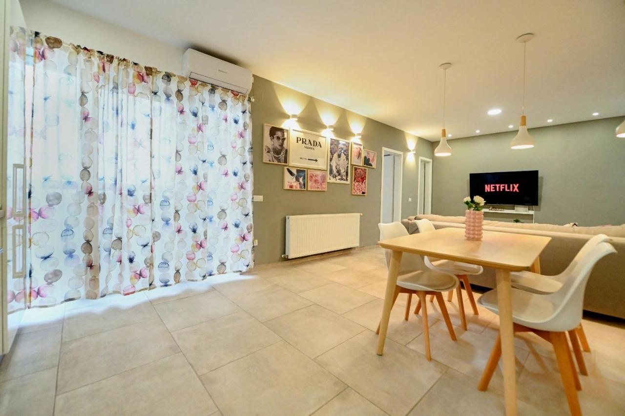 Splendid 2Br Apartment With Breathtaking Views Of Casa Poporului Букурещ Екстериор снимка